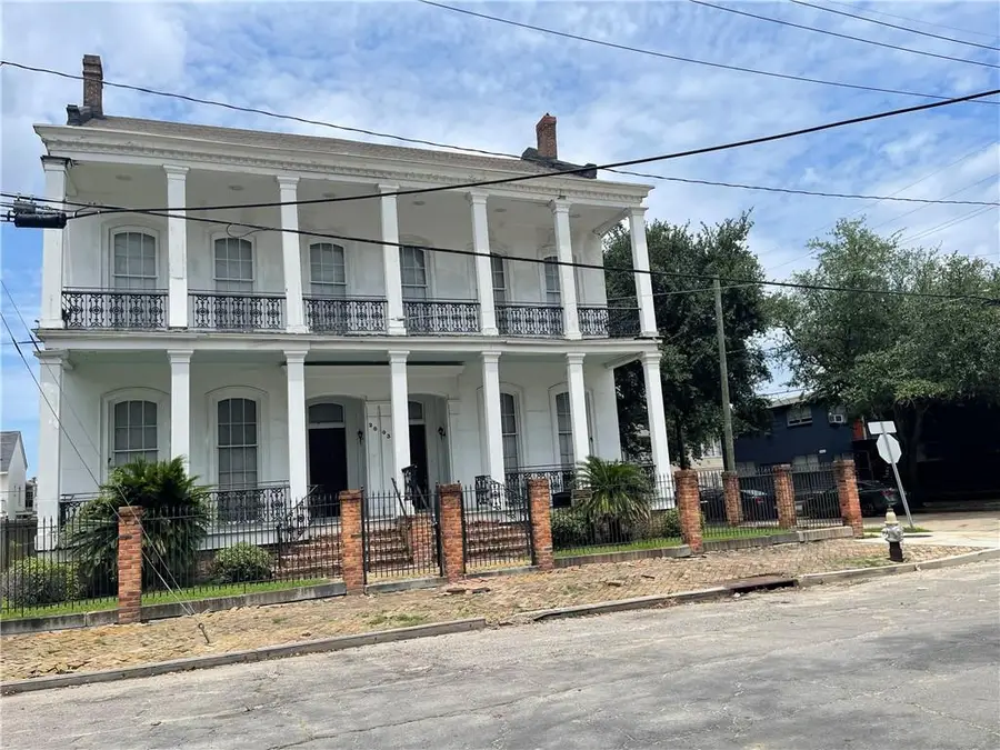 2003 Carondelet Street, New Orleans, LA 70130 - Image #2