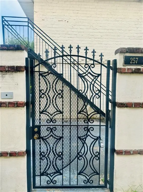 257 Cherokee Street #2, New Orleans, LA 70118