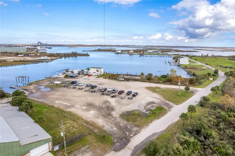 316 Marina Road, Chalmette, LA 70043 - Image #3