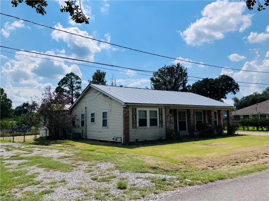 120 E Barbin Street, Marksville, LA 71351 - Image #2