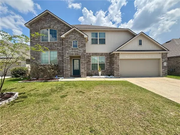 203 S Lakepointe Drive, Lafayette, LA 70506