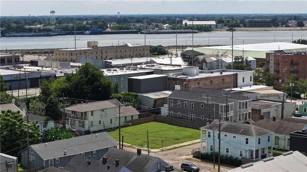 630 St James Street, New Orleans, LA 70130 - Image #1