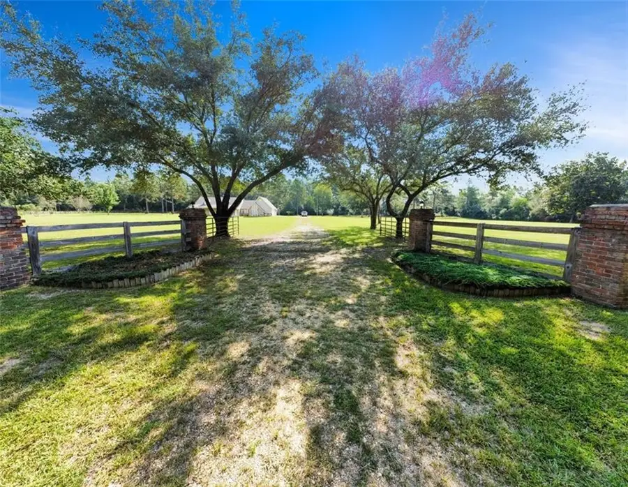 68436 Walker Road, Kentwood, LA 70444 - Image #2