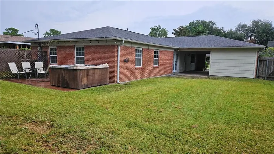 736 Fairlawn Drive, Gretna, LA 70056 - Image #2