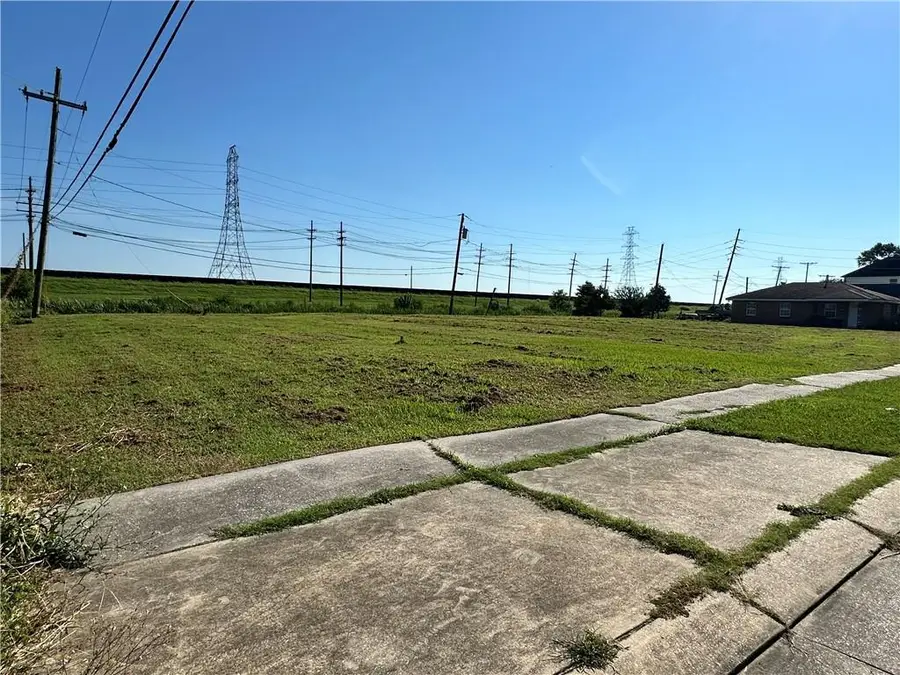 2000 Benjamin Street, Arabi, LA 70032 - Image #2