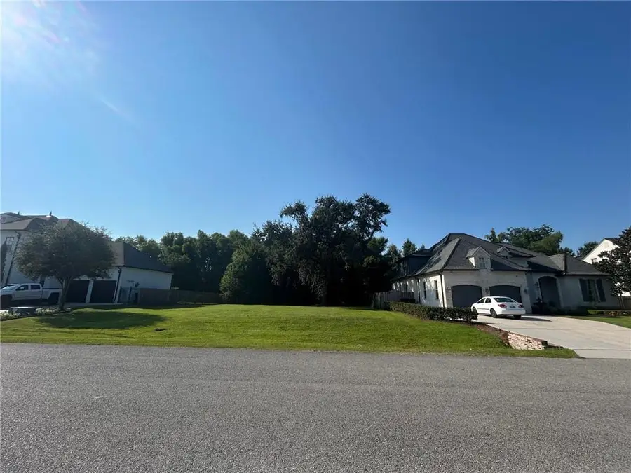 106 Green Trails Drive, Belle Chasse, LA 70037 - Image #3