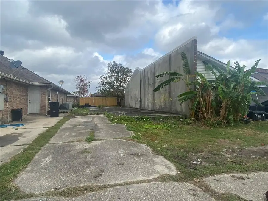 9017 W Virtue Street, Chalmette, LA 70043 - Image #2