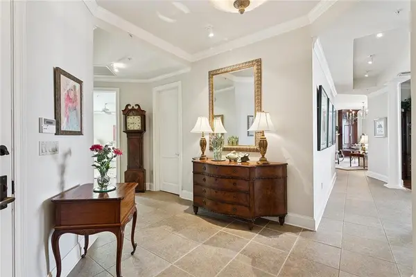 232 Lake Marina Avenue #5D, New Orleans, LA 70124