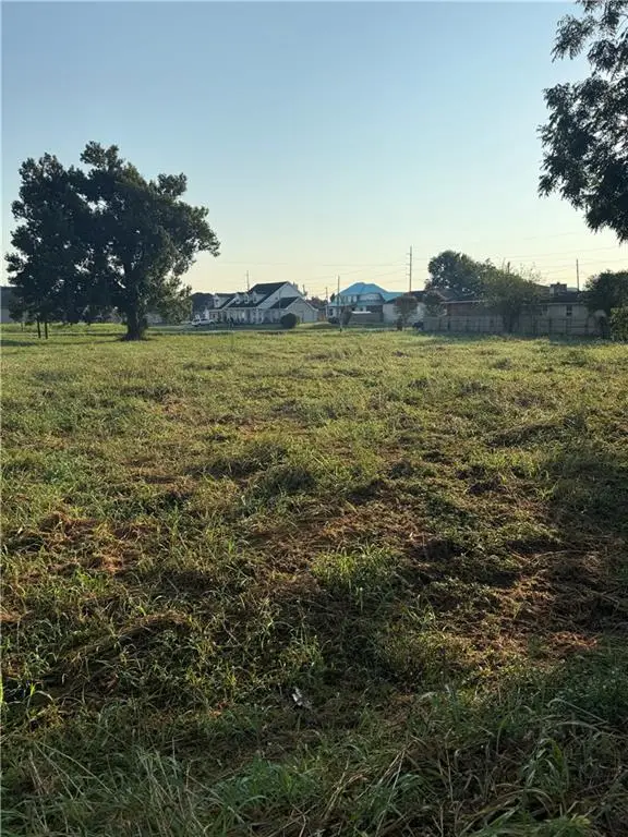 1228901-1229501 Behrman Highway, New Orleans, LA 70114