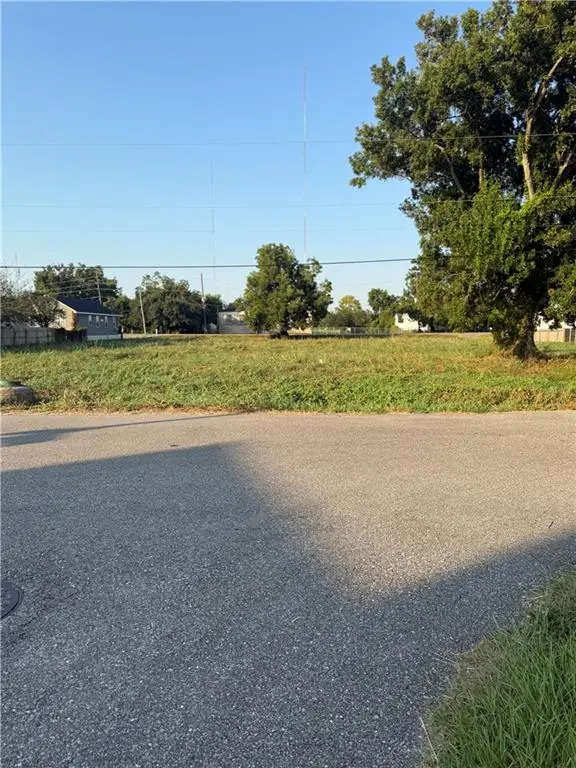 1229701-1229703 Memorial Park Drive, New Orleans, LA 70114 - Image #1