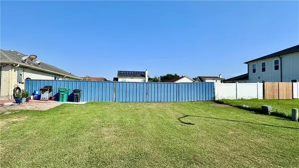 2272 N Harper Drive, Harvey, LA 70058