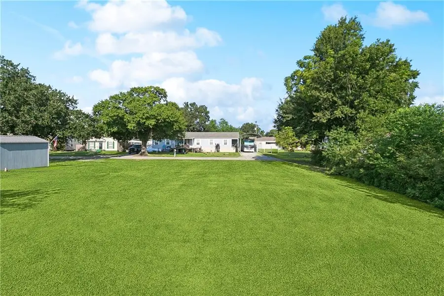 19 Gibbs Drive, Chalmette, LA 70043 - Image #2