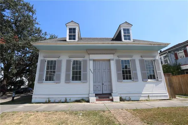 2037 Ursulines Avenue, New Orleans, LA 70116