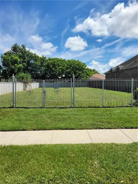 4971 Gallier Drive, New Orleans, LA 70126 - Image #2