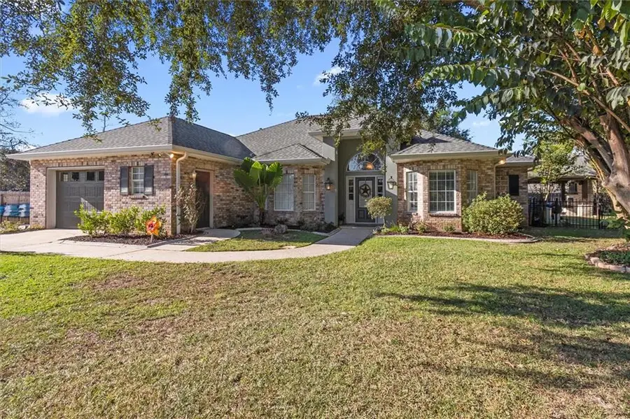 108 Arapaho Court, Abita Springs, LA 70420 - Image #2