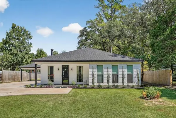 70274 Fuchsia Street, Abita Springs, LA 70420