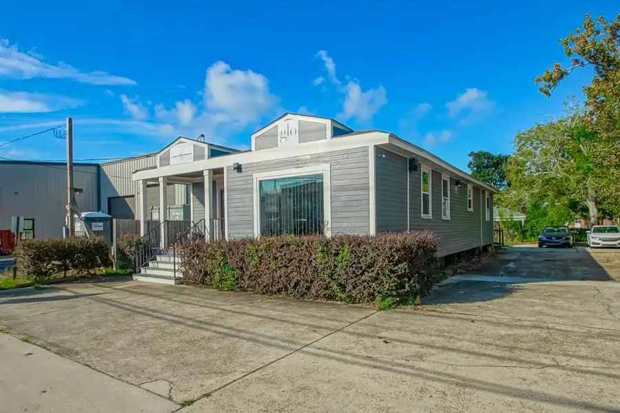 672 Hickory Avenue, Harahan, LA 70123 - Image #2