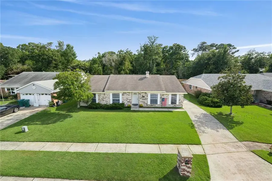 409 W Lake Catahoula Court, Slidell, LA 70461 - Image #2