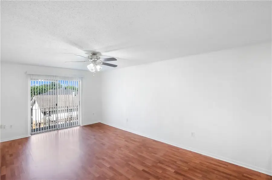 812 Martin Behrman Avenue #M, Metairie, LA 70005 - Image #3