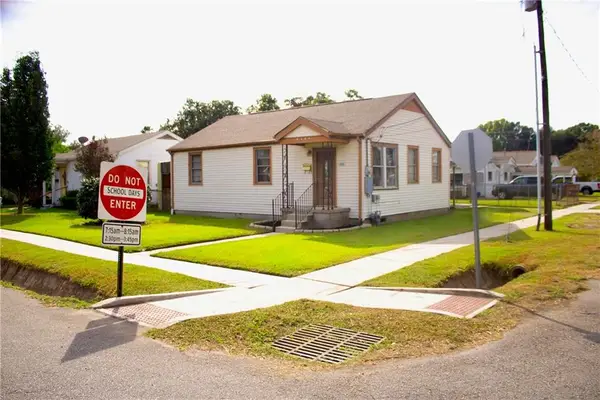 2420 Fenelon Street, Chalmette, LA 70043
