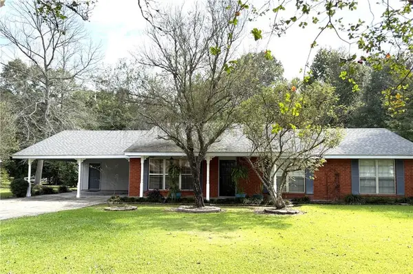 1606 Meadowlea Street, Bogalusa, LA 70427