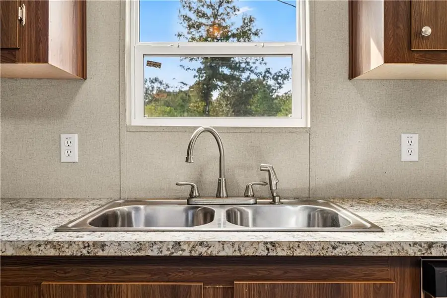 563 Mercer Road, Pineville, LA 71360 - #3