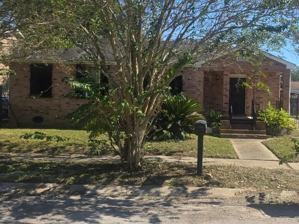 4633 35 Camelia Street, New Orleans, LA 70126 - Image #1