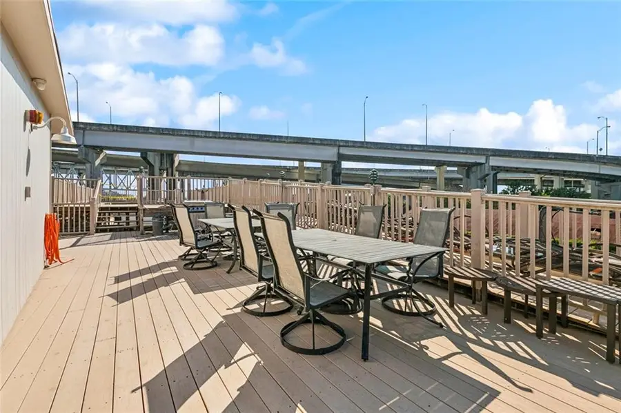 1111 S Peters Street #210, New Orleans, LA 70130 - Image #3