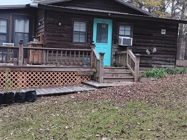 126 Bill Stringer Road, Campti, LA 71411