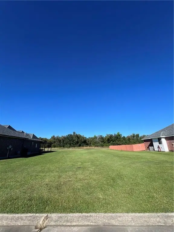 232 Mandalay West Drive, Houma, LA 70360 - Image #1