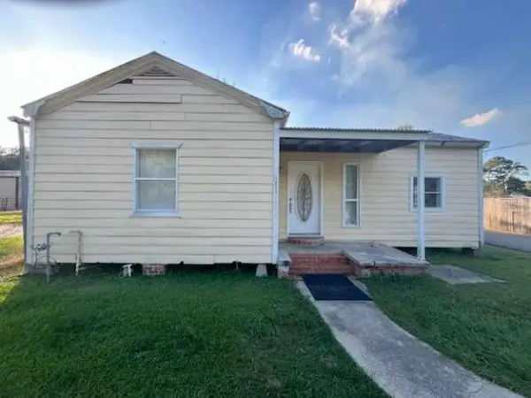 1217 N Main Street, St Martinville, LA 70582