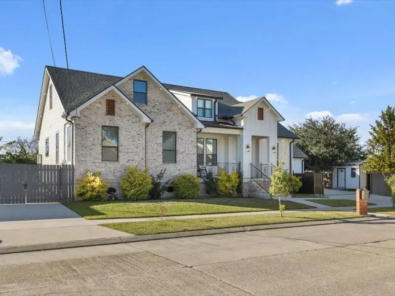 2804 Volpe Drive, Chalmette, LA 70043 - Image #2
