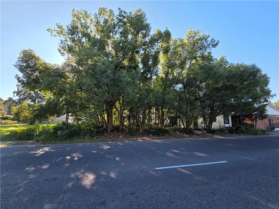 2610 Gentilly Boulevard, New Orleans, LA 70122 - Image #3