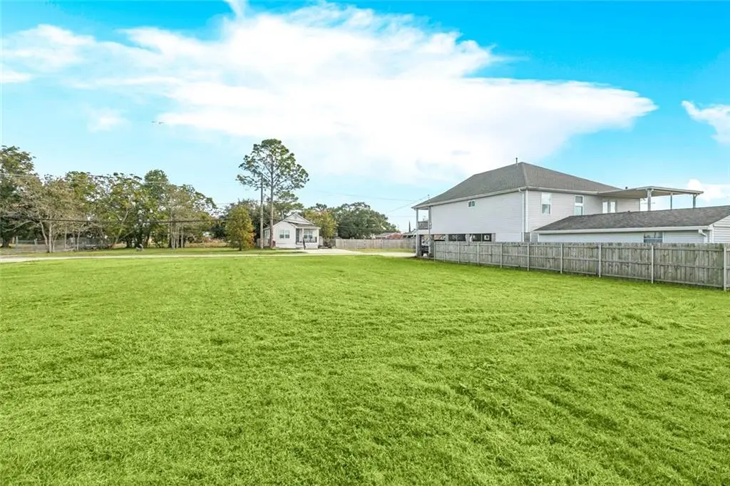 1832 Center Street, Arabi, LA 70032 - #1