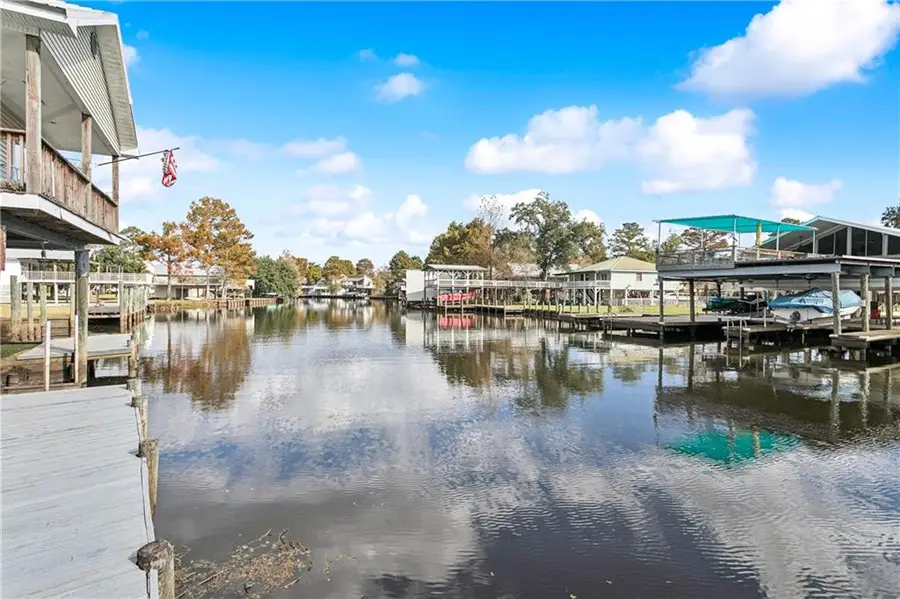 32870 Rivergate Circle, Springfield, LA 70462 - Image #2