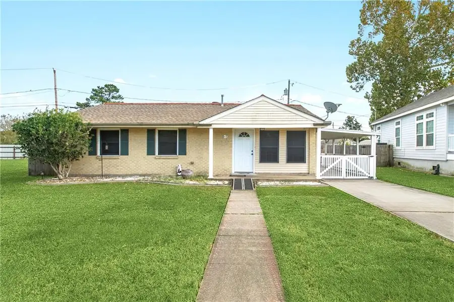 63 Patterson Drive, Chalmette, LA 70043 - #2