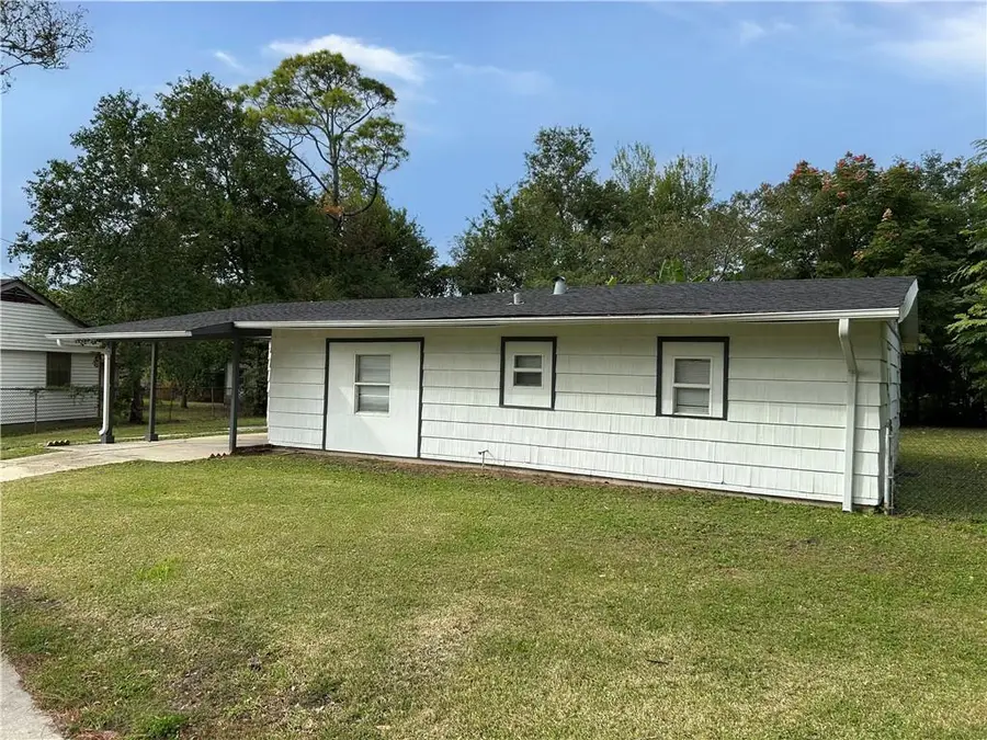 5061 Stephen Girard Avenue, New Orleans, LA 70126 - Image #2