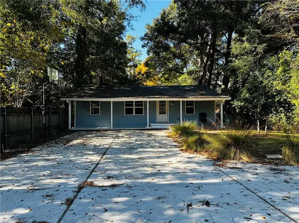 1022 Clausel Street, Mandeville, LA 70448