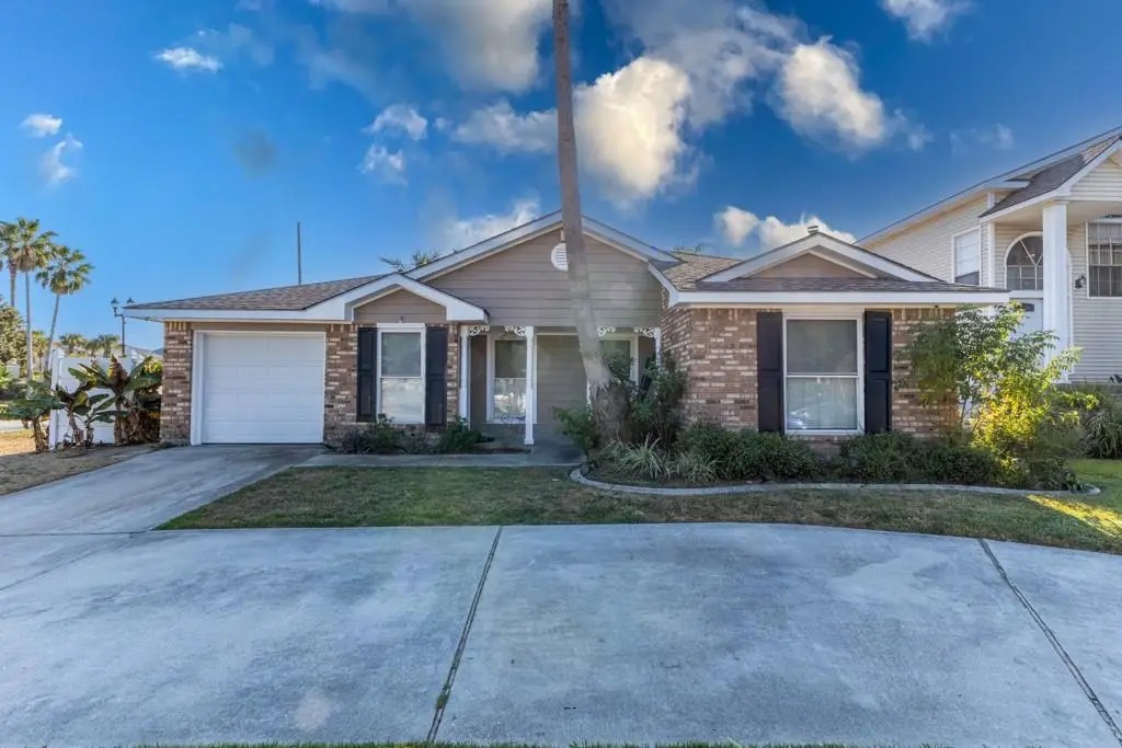 1401 Drake Lane, Gretna, LA 70056 - Image #1