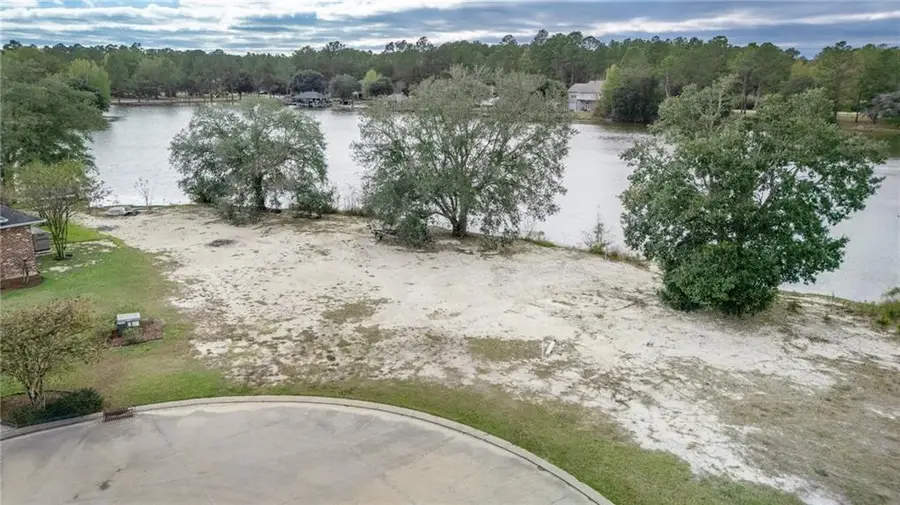 705 Northlake Drive, Covington, LA 70435 - #2