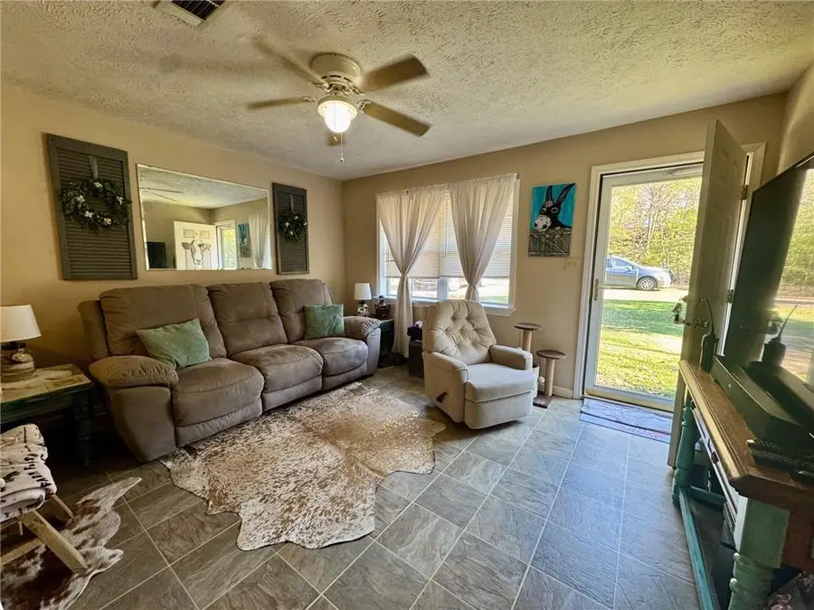 134 Dupuis Road, Jonesville, LA 71343 - Image #2