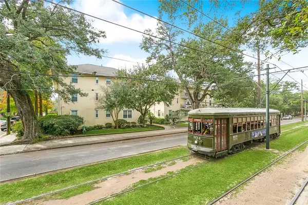 7444 St. Charles Avenue #204, New Orleans, LA 70118