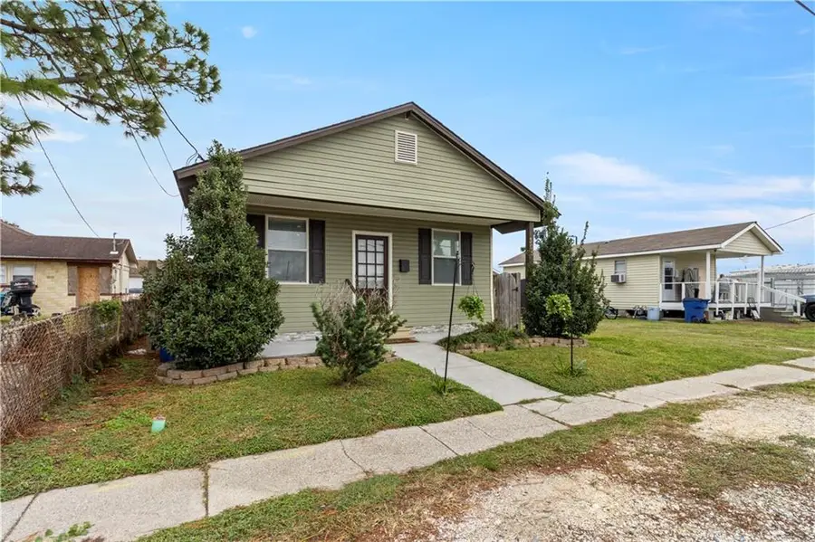 305 Laroussini Street, Westwego, LA 70094 - Image #2