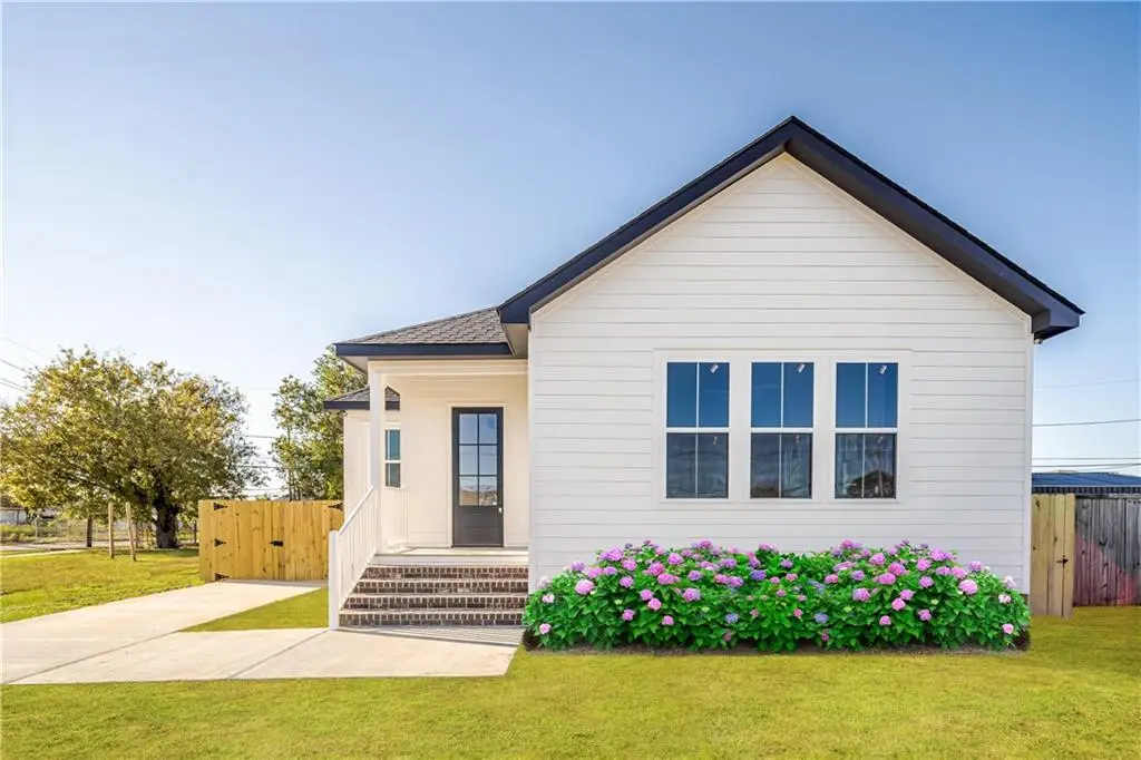 1702 Schnell Drive, Arabi, LA 70032 - Image #1