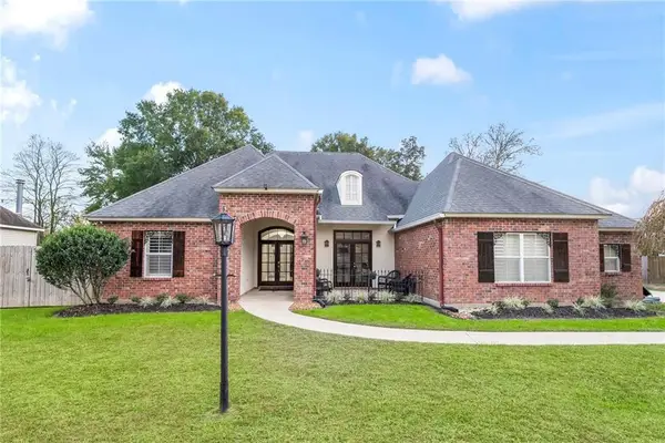 2948 Desert Court, Mandeville, LA 70448
