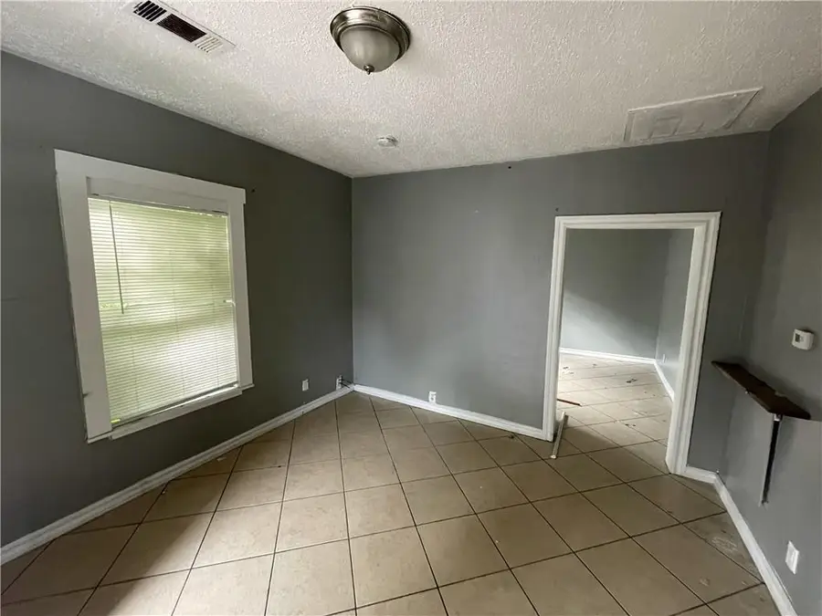 2413 S Derbigny Street, New Orleans, LA 70125 - Image #2