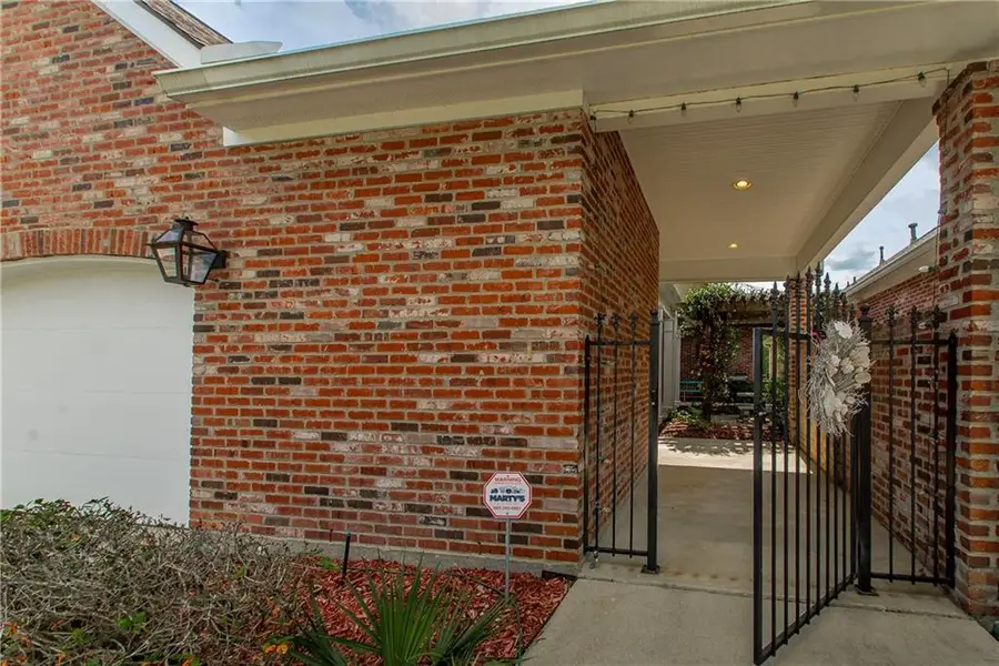 23783 Monarch Point, Springfield, LA 70462 - Image #2