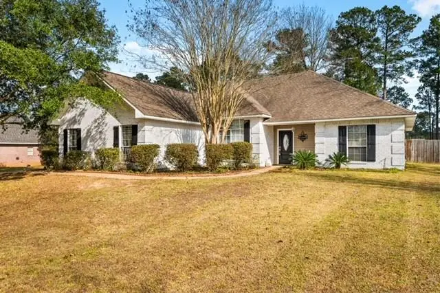 112 Oak Run Trail Road, Ball, LA 71405 - Image #1