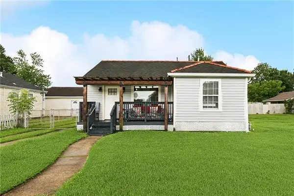 8616 Livingston Avenue, Chalmette, LA 70043