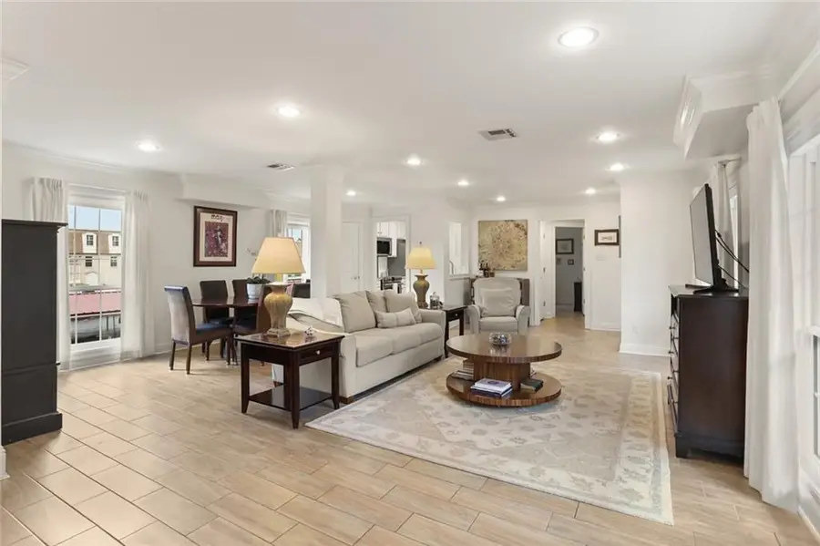 2521 Metairie Lawn Drive #214, Metairie, LA 70002 - #3